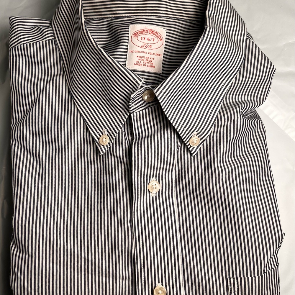 Brooks Brothers 346 Mens Size 17-6/7 Non-Iron Shirt 100% Cotton WhiteBlue Stripe